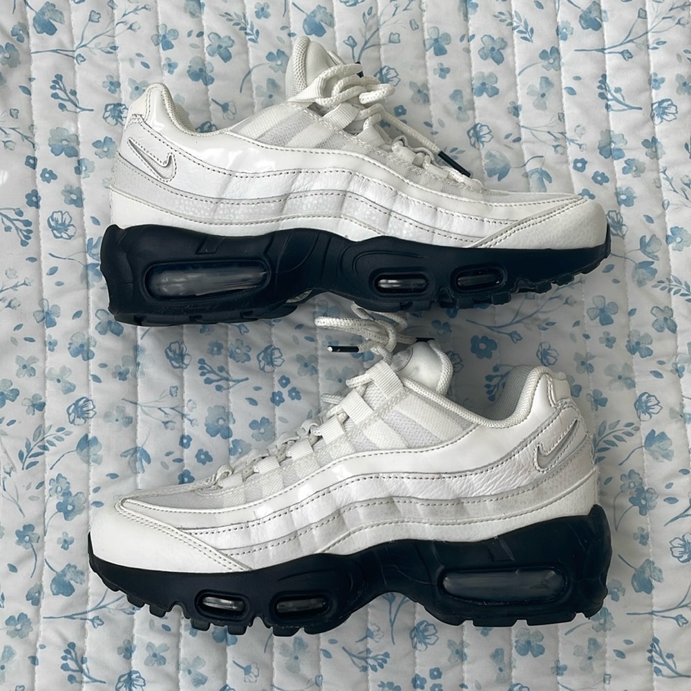 Nike Air Max 95 Size 6